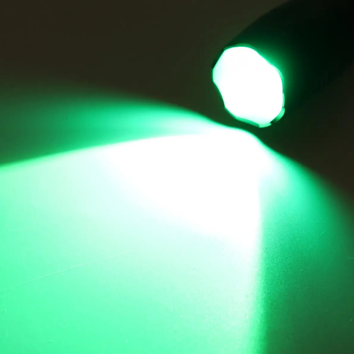 Масштабируемый флэш-светильник фонарь охотничий светильник супер яркий 5 режимов стробоскоп поддержка 18650/AAA батарея обмен линзы красный зеленый белый