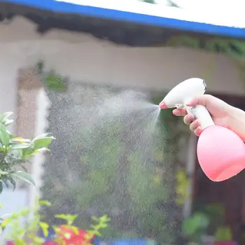 

1pc Plastic Watering Can Electronic Watering Sprayer Garden Watering Tool Electric Touch Spray Can Smart Technology Sprayer