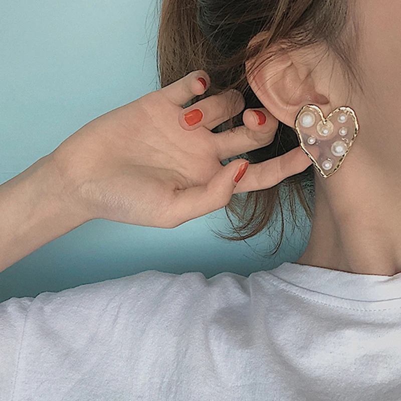 

AMORCOME Fashion Clear Acrylic Heart Pearl Big Drop Earrings For Women Girl Korean Temperament Love Heart Earring Jewelry Gift