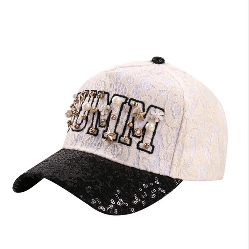 Новинка года; сезон весна-лето; шапка с заклепками и блестками для спорта на открытом воздухе