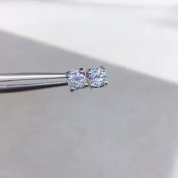 

Geoki Trendy Excellent Quality 0.5 ct Moissanite Stud Earrings 925 Sterling Silver Perfect Cut Round Gems Statement Earrings