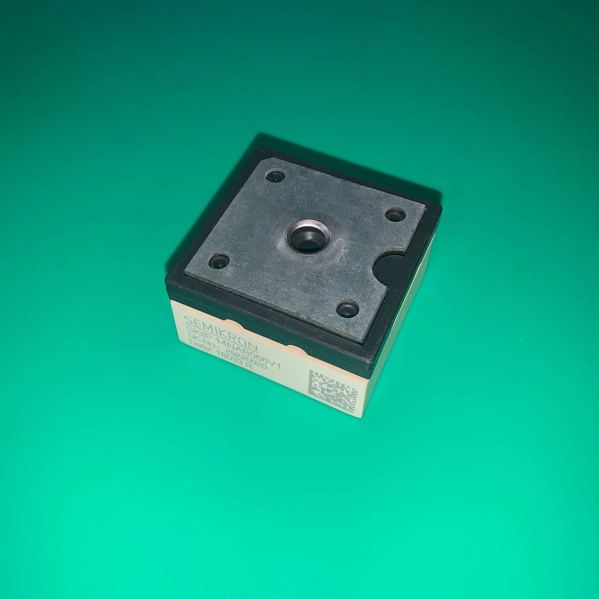 

SKiiP14NAB066V1 IGBT модуль питания SKiiP 14NAB066V1