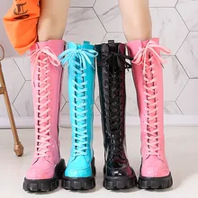 Женские сапоги; яркие цвета; зеленая обувь; модные повседневные женские сапоги до колена из искусственной кожи; женские мотоциклетные сапоги на платформе в стиле панк на молнии