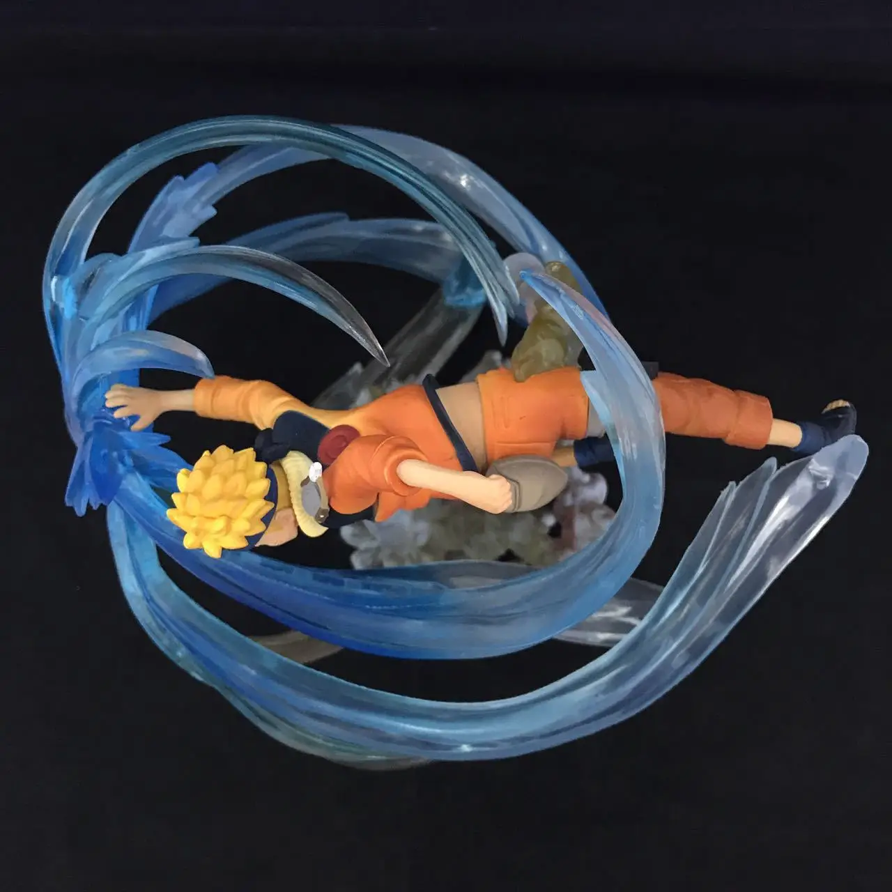 

Anime Naruto Vortex Naruto VS Sasuke Spiral Pill Battle Scene Crane Machine Garage Kit Model