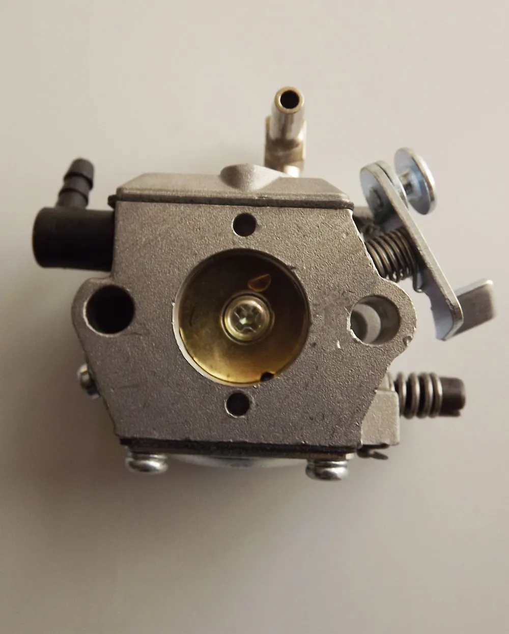 New Carburetor For Stihl 028 028AV Tillotson HU-40D Walbro WT-16B Chainsaw Carb New Carburetor For Stihl 028 028AV Tillotson HU-40D Walbro WT-16B Chainsaw Carb