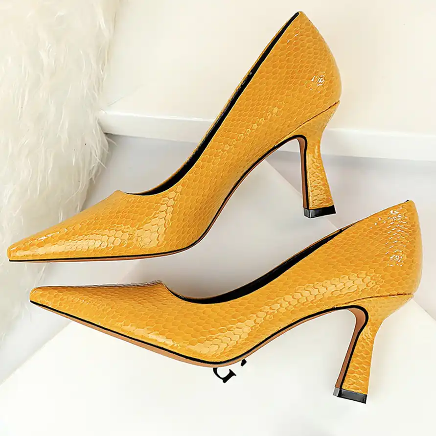 Yellow pumps low heel Clearance