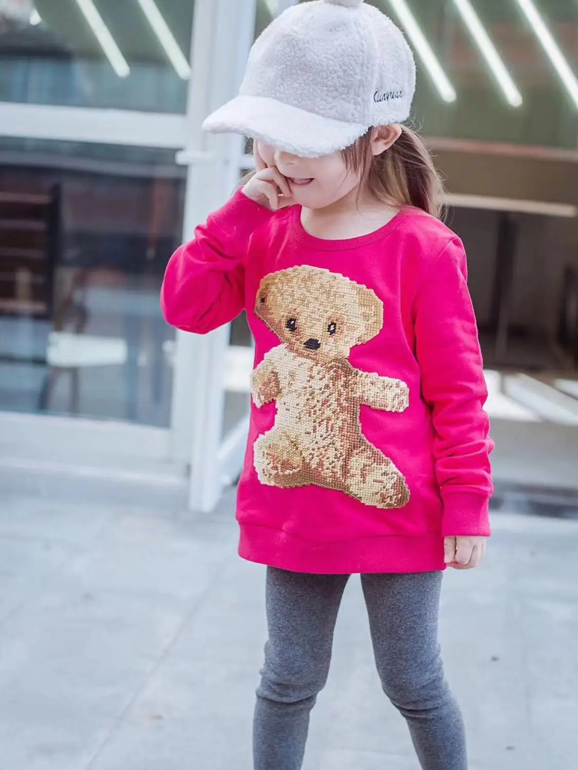 

2019 New Pink Longsleeve bear Sweater Letter Printed shirt baby Girls toddler clothes outwear