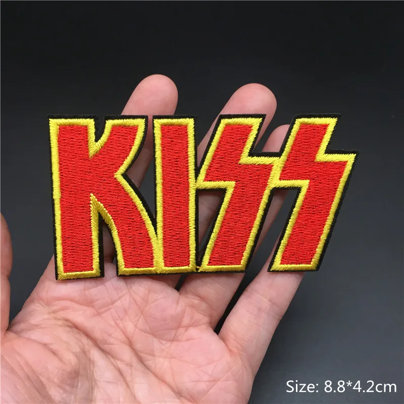 Band Rock Clothes Badges Iron On Patches Appliques Embroidered Music Punk Stripes for Clothes Jacket Jeans Diy Decoration 