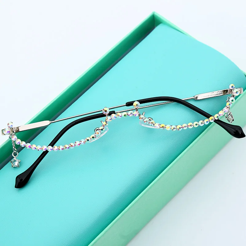 

Fashion Rhinestone Eyeglasses Alloy Frame For Women 2019 Luxury Diamond Water Drop Chain Pendant Decoration Half Frame Glasses