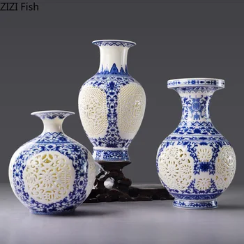 

Classic Ceramics Blue and White Porcelain Vases Ornaments Hollow Crafts Vintage Home Decoration Storage Jar with Solid Wood Base