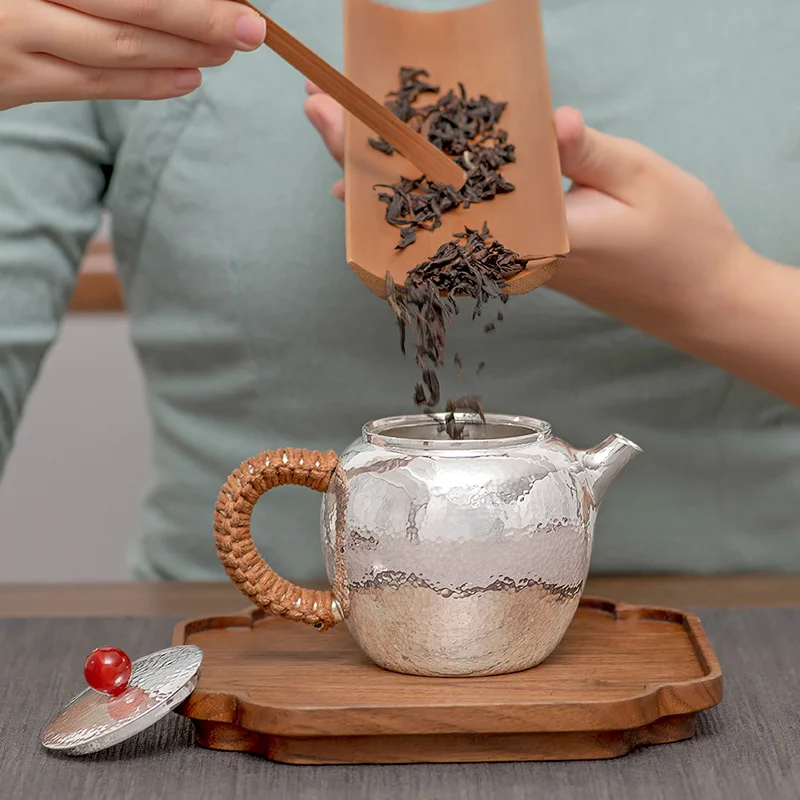 

Silver pot bright face beauty shoulder small teapot Kung Fu tea set single home tea separation tea maker