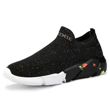 

Spring/Autumn Unisex Socks Shoes Woman Stretch Fabric Slip-On Fashion Sneakers Solid Breathable Low Cut Women Shoes High Quality