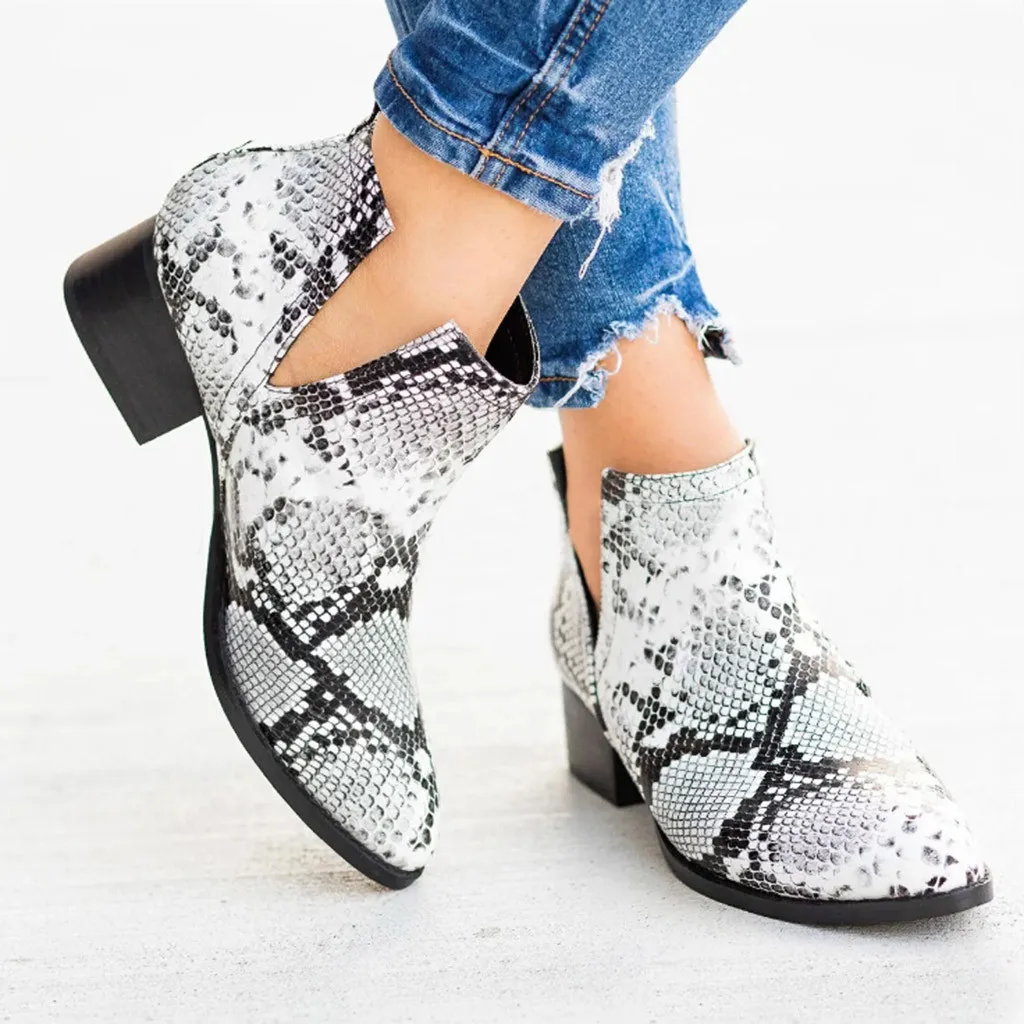 

Snakeskin Ankle Boots Women's Autumn Short Boot Slip-On Leather Pointed Botas Rome Style Retro Low Heel Casual Shoes Serpentine