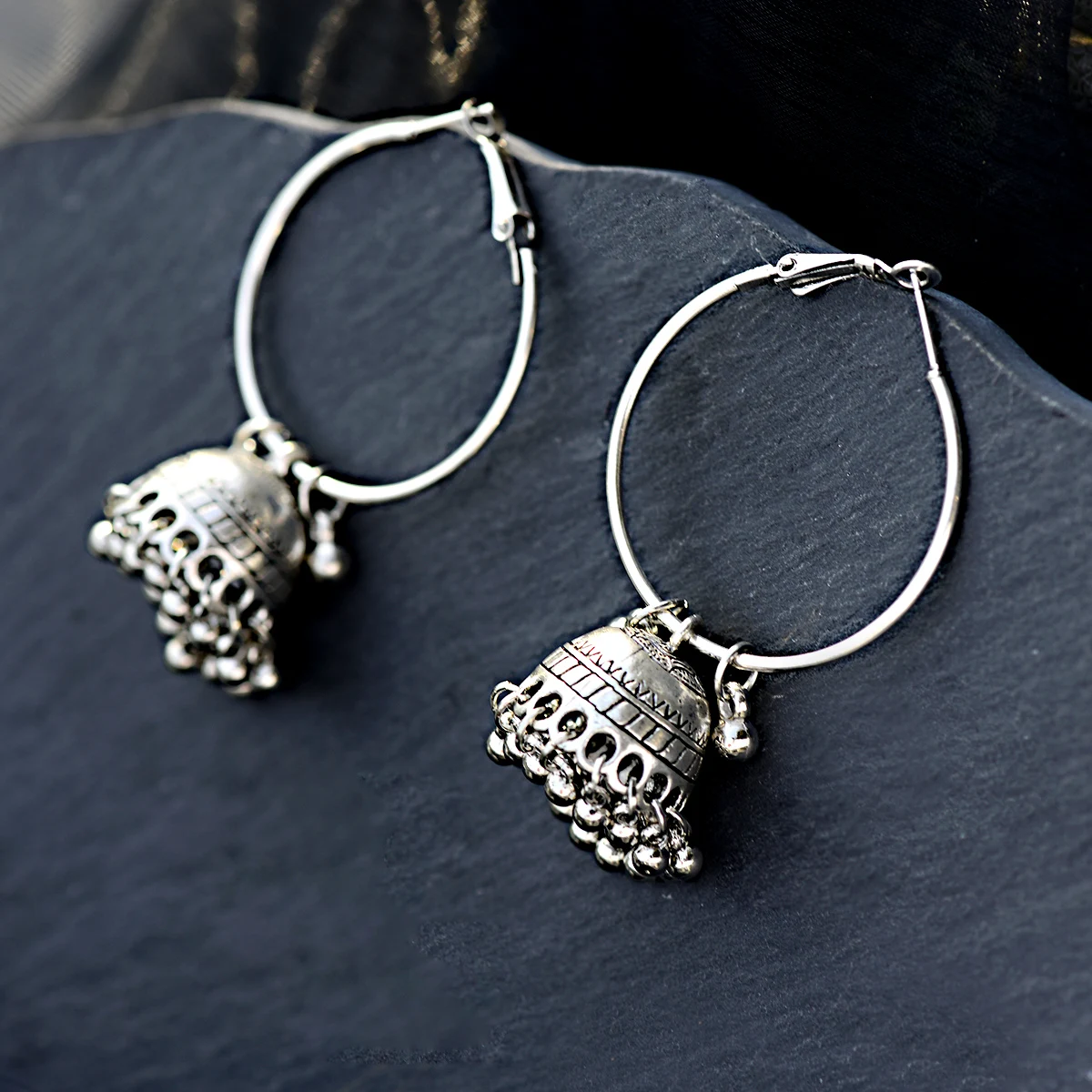 TopHanqi женские этнические золотые серебряные Jhumka серьги в индийском стиле цыганские украшения Винтажные висячие серьги с большими колокольчиками для женщин