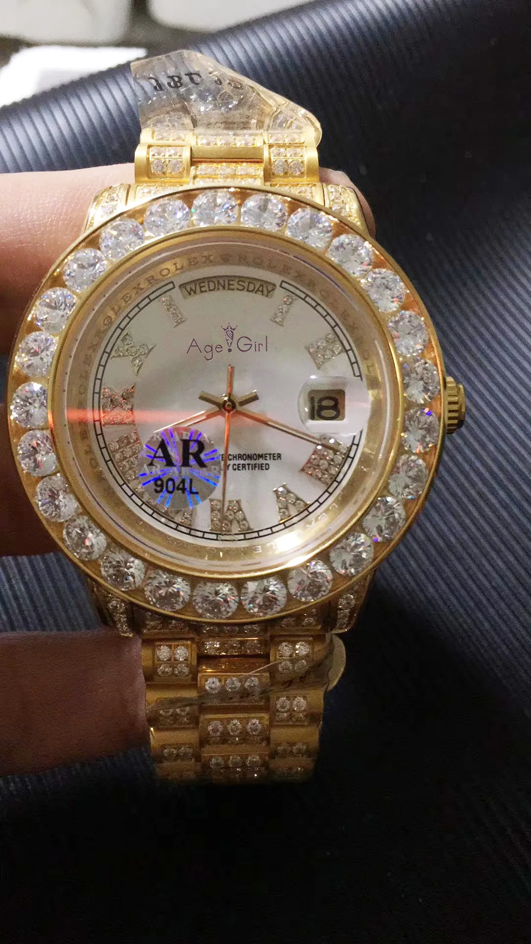 

Luxury Brand New Men Automatic Mechanical Waterproof Yellow Gold Full Big Diamond Bezel Daydate Stainless Steel Sapphire Watch