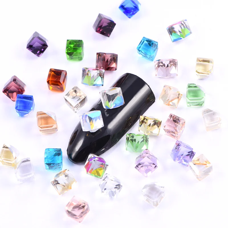 New 20pcs Cube Glass Nail Design 3D Crystal Stone Decorative Nails Beautiful 4mm Sticker Decoration H0912
