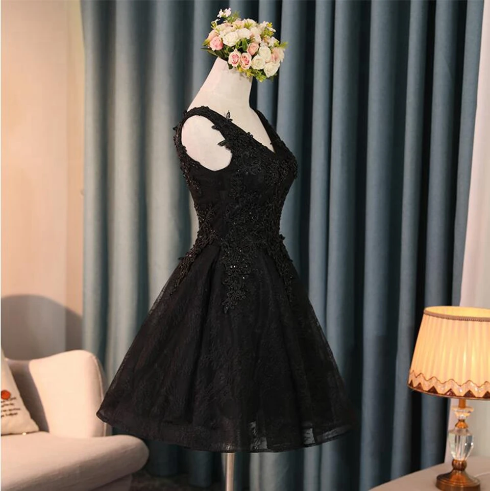 Elegant Black Cocktail Dresses 2024 Tulle Appliques Sleeveless Beading Graduation Gowns Sequin Short Prom Dress Homecoming Dress