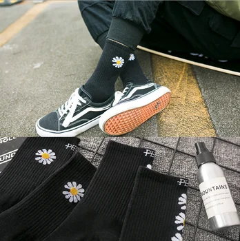

KPOP G-Dragon Embroidery Daisy Peaceminusone Cotton Socks Elastic Socks Unisex Winter Socks