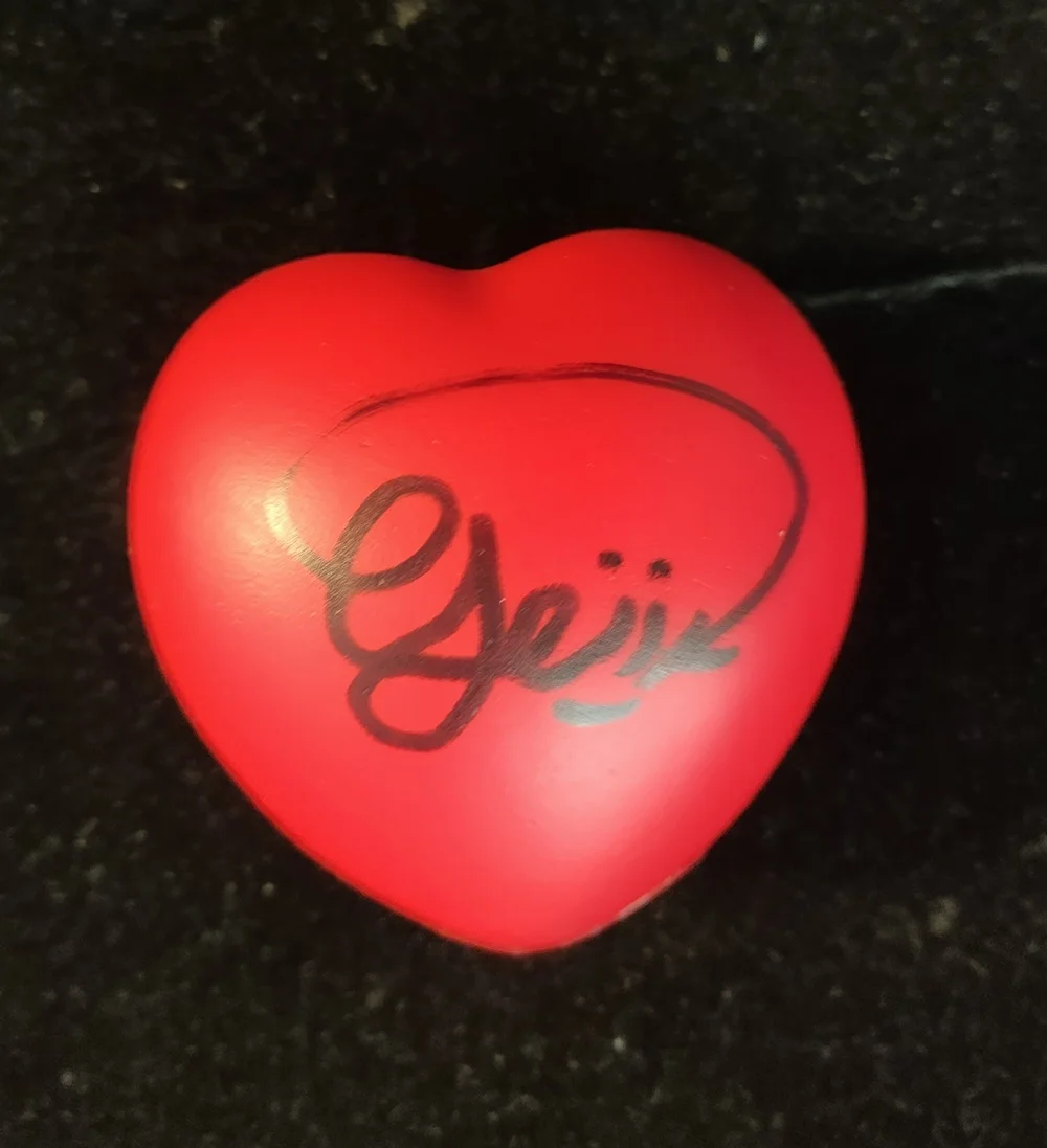 Itzy Itzy手署名したボール直筆サイン入りハートボールコンサートボール赤19 フォトアルバム Aliexpress