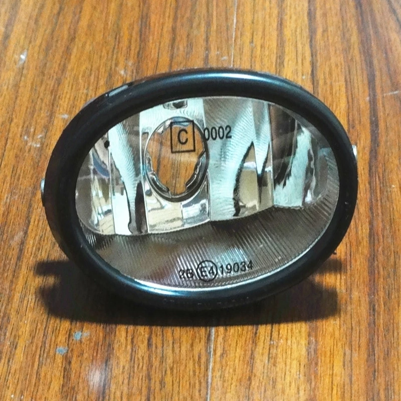 1Pcs Right Side Clear Lens Front Bumper Fog Lamp Fog Light Without