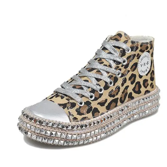 Новые женские кроссовки, сексуальные леопардовые модные заклепки, Женская парусиновая обувь для отдыха, на шнуровке, низкие высокие кроссовки, Basket Femme - Цвет: Multicolor High help