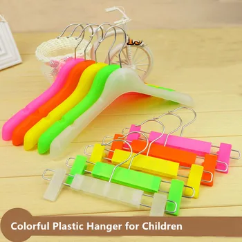 

[Free shipping] Candy Color Plastic Clothes Hanger with Clips for Kids, Pink Hanger (20 Pieces / Lot)