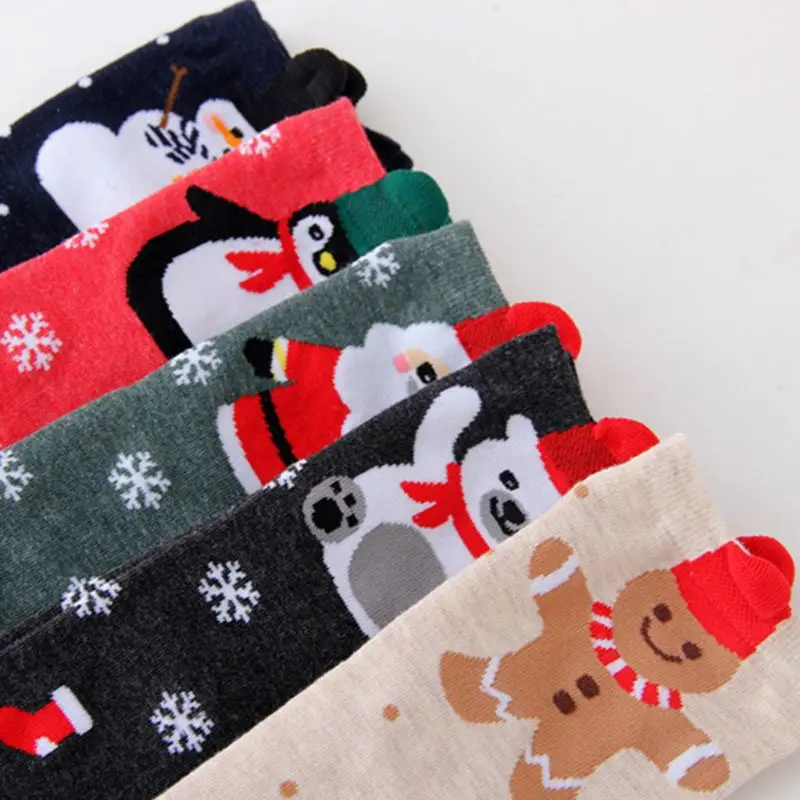 4 Pairs Women Christmas Holiday Long Crew Socks Cute Cartoon Cotton Hosiery Gift