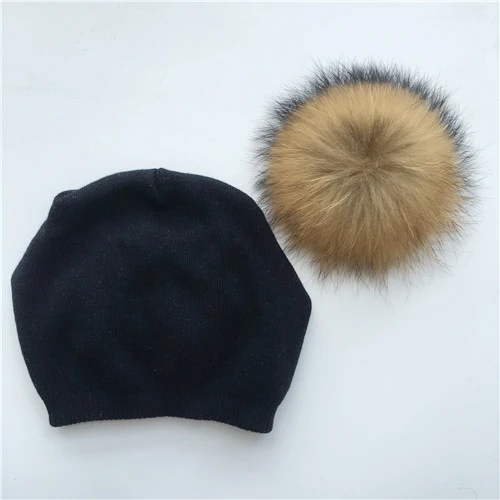 Женские шапочки из меха енота, помпоны, шерстяная шапка для женщин, вязанная, Модный женский многоцветный мех колпачок для помпонов, зимние шапки для женщин - Цвет: Black natural fur