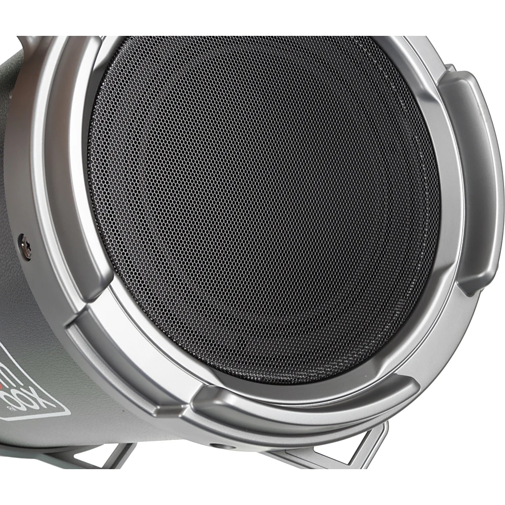 column port. this gm-885b black 18w 2.0/bt/3.5jack/usb 3000mah