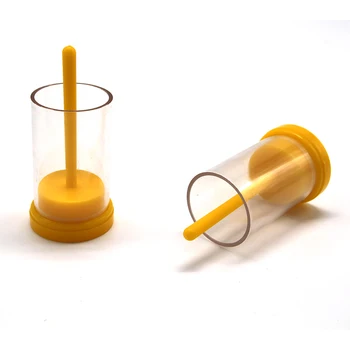 

1PCS Queen King Bee Marking Cage Marker Yellow Plastic Bottle with Soft Plunger Beekeeping Equipment Insect Bees Tools Capture
