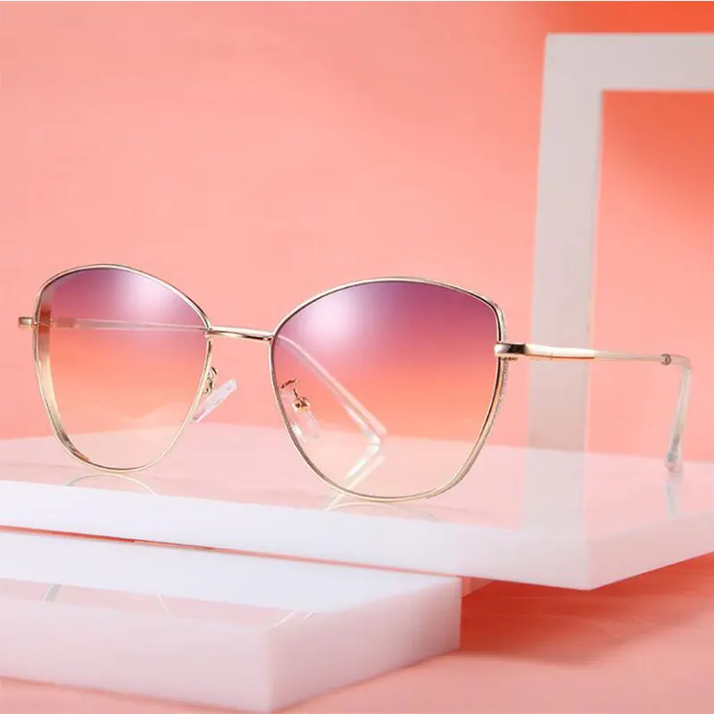 

2019 Cat Eye Vintage Brand Designer Black Sunglasses For Women Metal Frame Purple Gradient Glasses