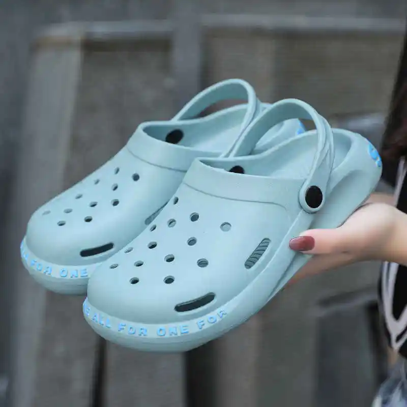 Large Sizes Woman's Slippers High Quality Half Sandals Women 2023 Couple Sandals Man Summer Waterproof Beach Hole Shoes Flat G28 2