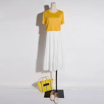 

2020 spring and summer new versatile casual style round neck loose short-sleeved fabric shirt lyocell silk T-shirt women