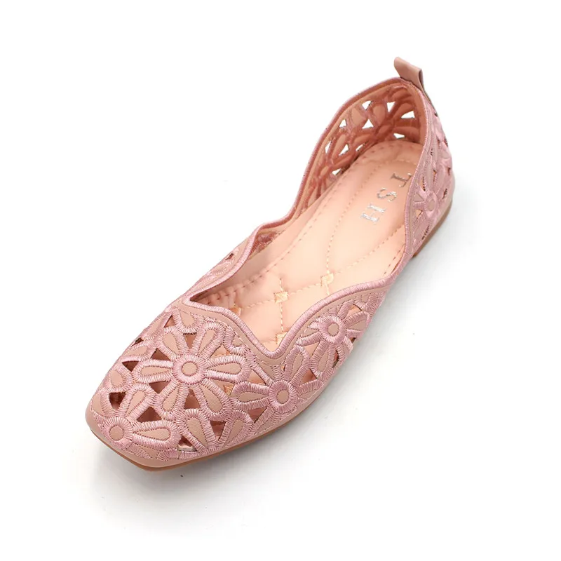 

New Wild Breathable Square Head Flat Large Size Grandmother Shoes Spring Summer 2019 Shallow Mouth Soft Bottom Ladies Shoes