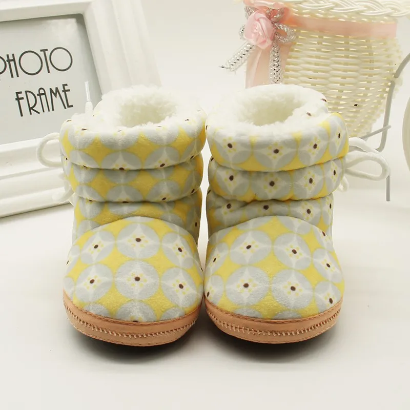 WEIXINBUY/Обувь для маленьких мальчиков и девочек; Плюшевые ботинки для малышей; Bebe Sapatos Prewalker; мягкая теплая обувь для малышей - Цвет: Y