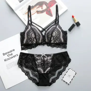 

Women Lace Beauty Back Hollow No Trace No Steel Ring Gathered Breathable Bra + Briefs Set