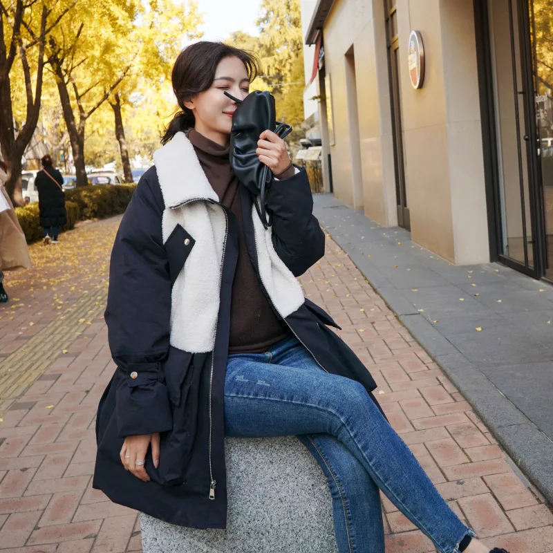 

Photo Shoot 2019 Winter New Style Lambs Wool Joint Korean-style Loose-Fit Cotton-padded Jacket Black And White with Pattern Mid-