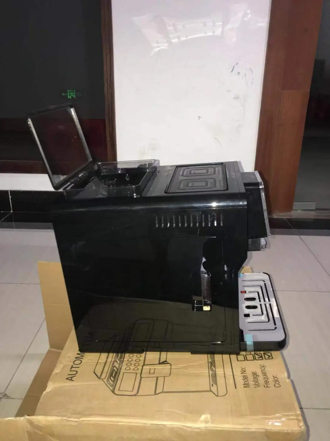 Multifunctional commercial fully automatic espresso machine LCD coffee machine Americano Maker 220V / 110V