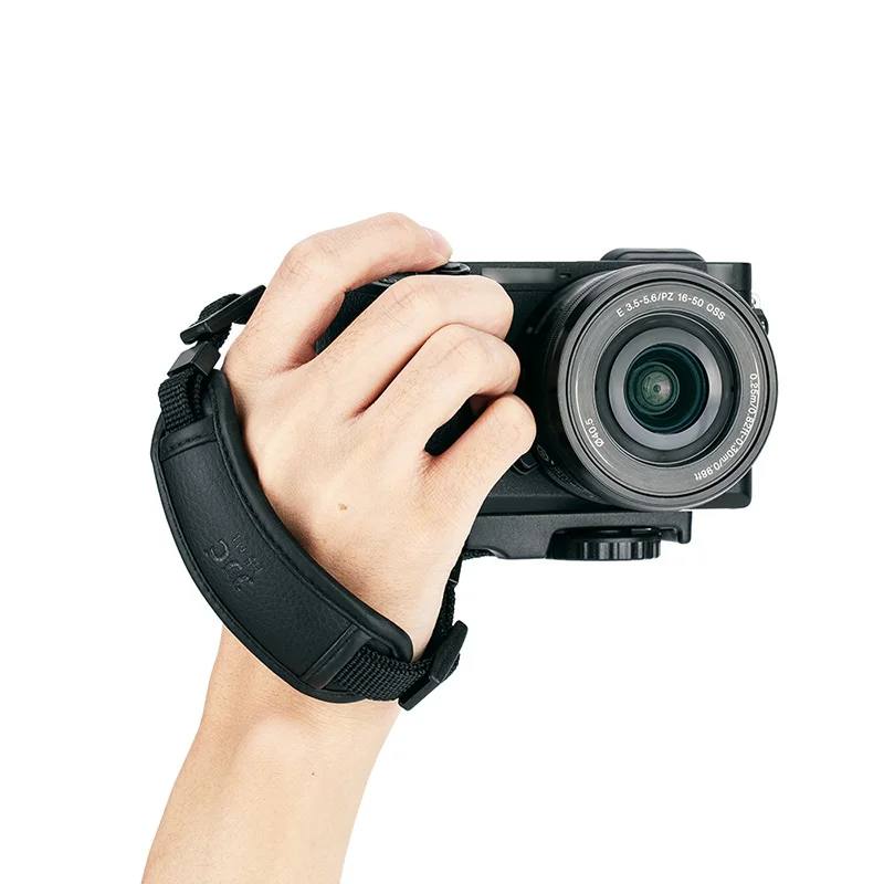 ニコンZfc ＋28mmf2.8 ＋皮ストラップ＋グリップ (充電器無) s3120-nik-5018_1.jpg