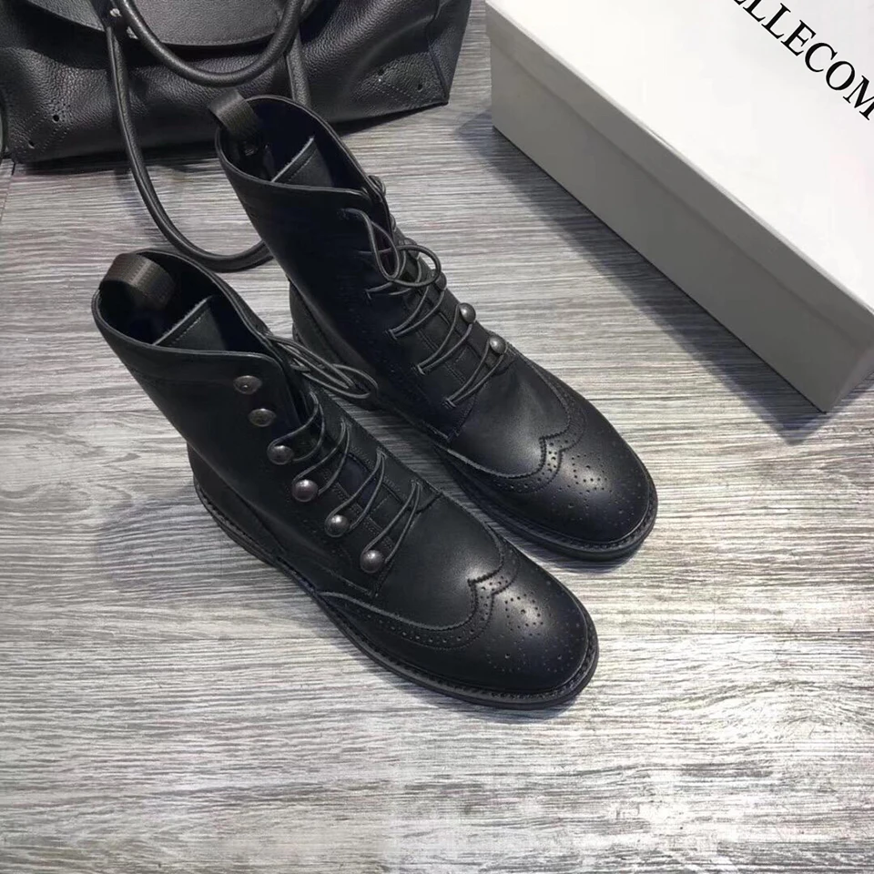 

SONFRNCH 2019 Autumn and Winter New Type Locomotive Boots Women's British Retro Shoes True Leather Block Carved Martin Boots