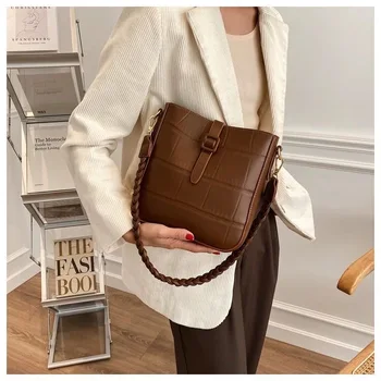 

Vintage Simple Design Single Shoulder Bag Women 2020 New Arrival All Match Crossbody Bag Fashion Bucket Bag Stone Pattern