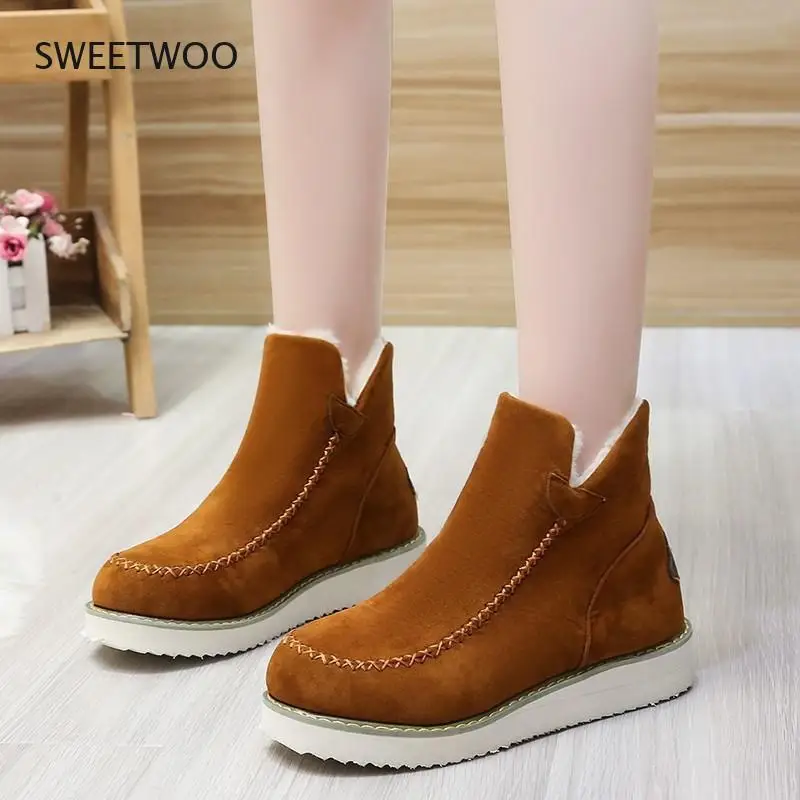 Large size snow boots women's autumn and winter 2021 new fashion plus velvet warmth pedal cotton shoes