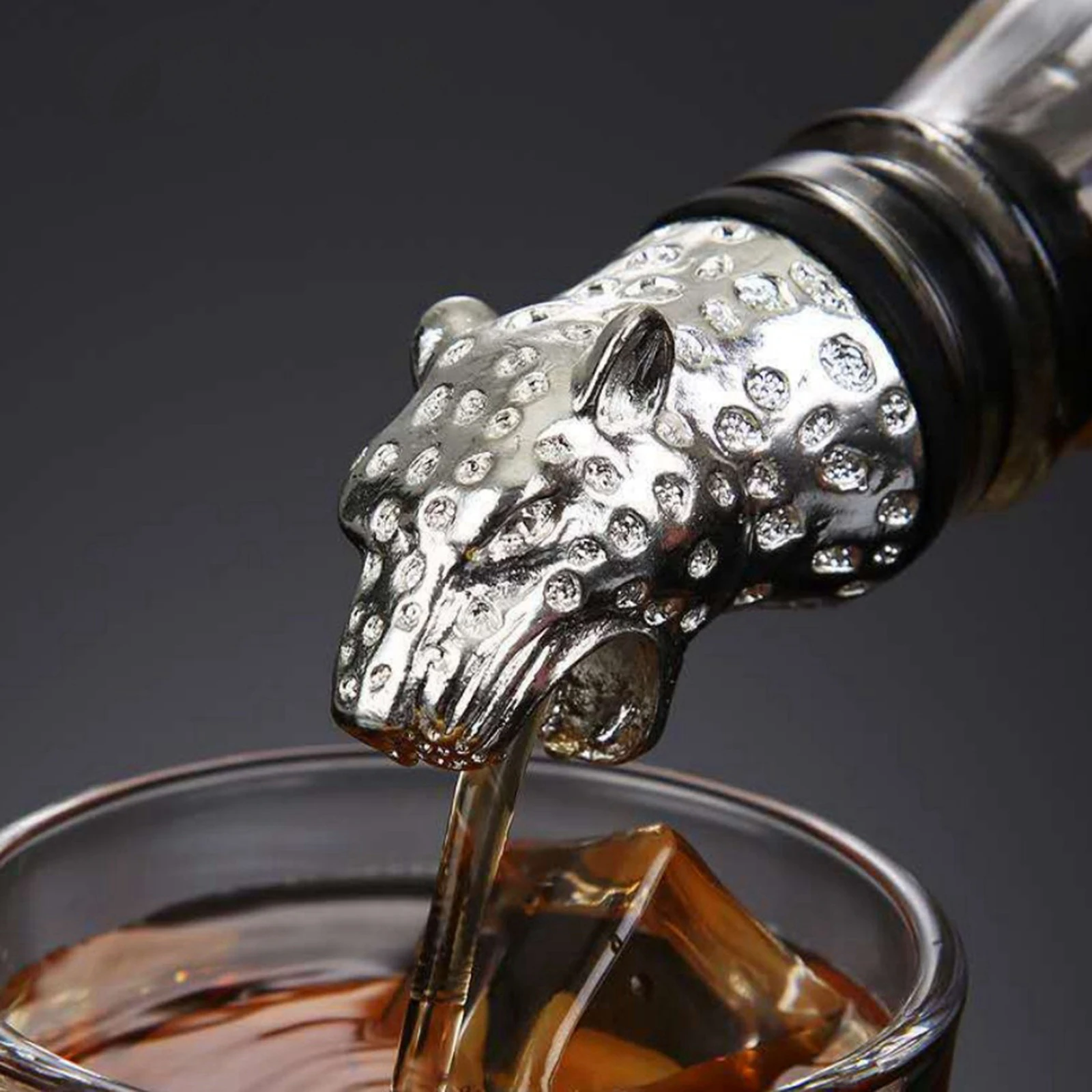 Zinc Alloy Animal Head Wine Pourer Unique Wine Bottle Stoppers Wine Aerators Bar