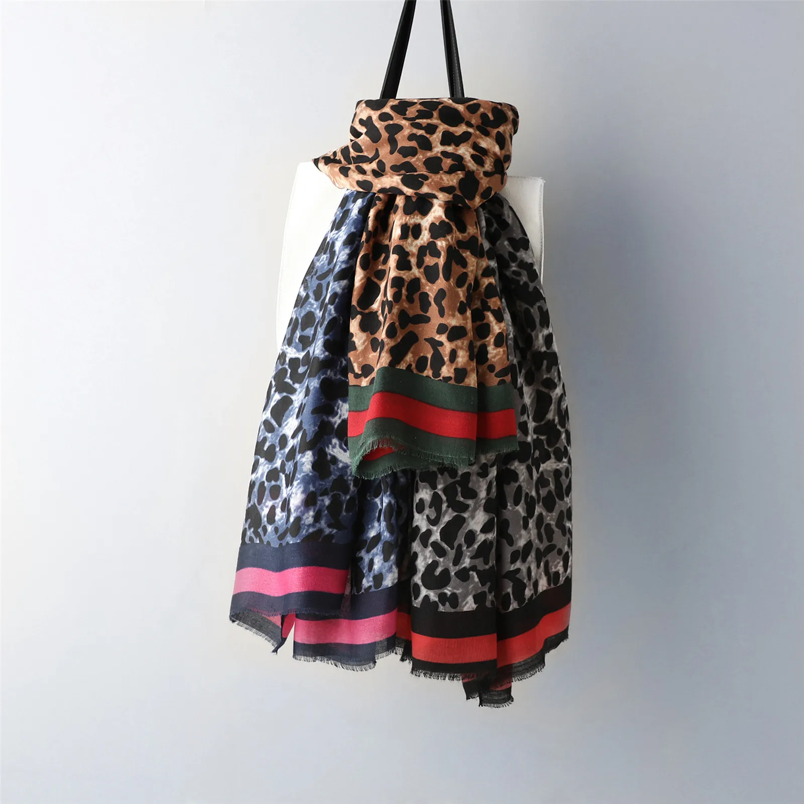 Новые осенние и зимние леопардовые хлопковые и льняные шарфы женские длинные весенние дорожные солнцезащитные Шали из хлопка