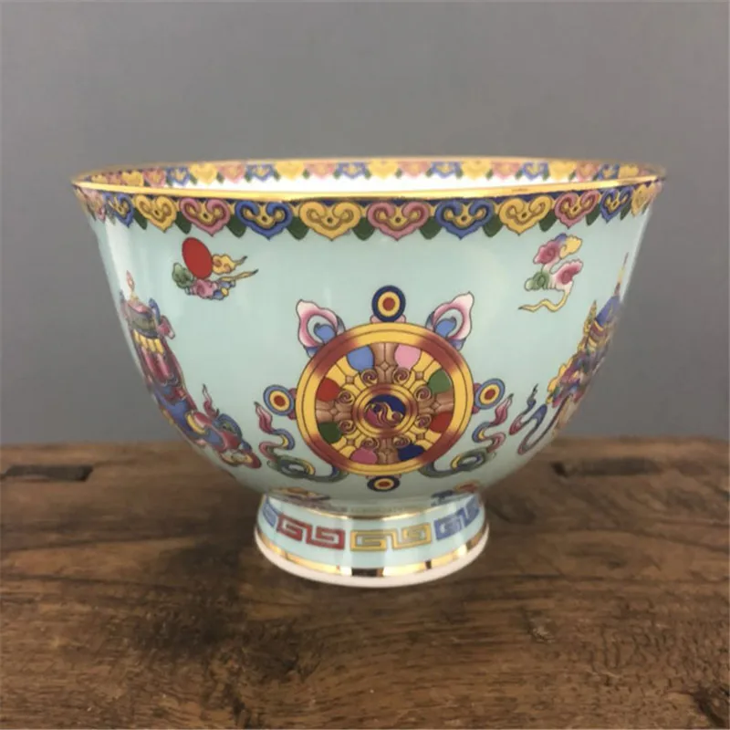 

Qing Dynasty Qianlong green color auspicious eight treasures tableware thin tire bowl antique pattern porcelain ornaments