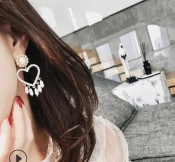 

wholesale low price nice quality Crystal diamond pearl love heart tassles up-market gift lady's earings 17yy