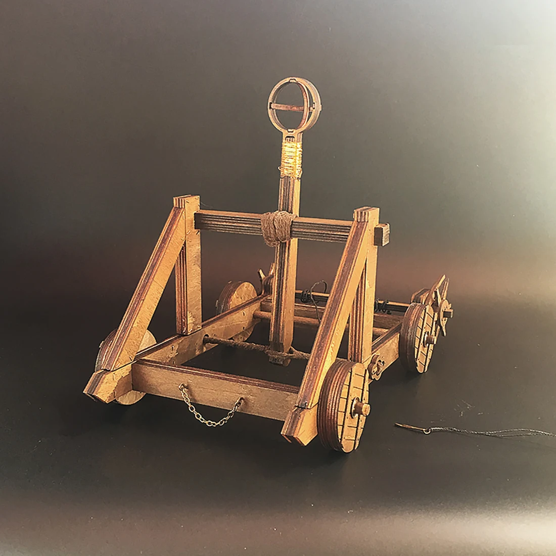 DIY старинная колесница модель осадная машина деревянная 3D головоломка модель обучающая игрушка подарок для ребенка ребенок взрослый-крутящий момент одна рука