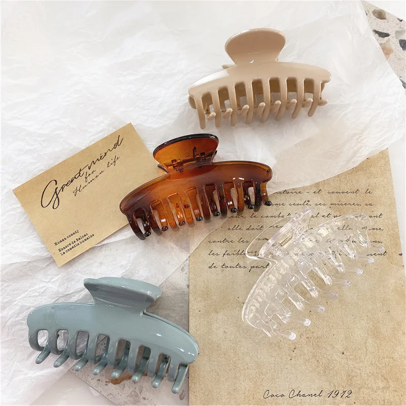 

Oval Hollow Hair Claw Hair Claws Elegant Frosted Acrylic Hair Clips Hairpins Barrette Headwear for Women Girls Hair Accessories