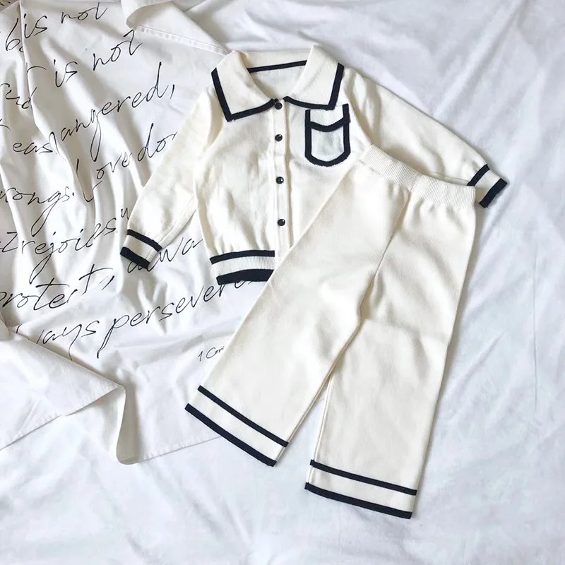 11879363893_1070950858