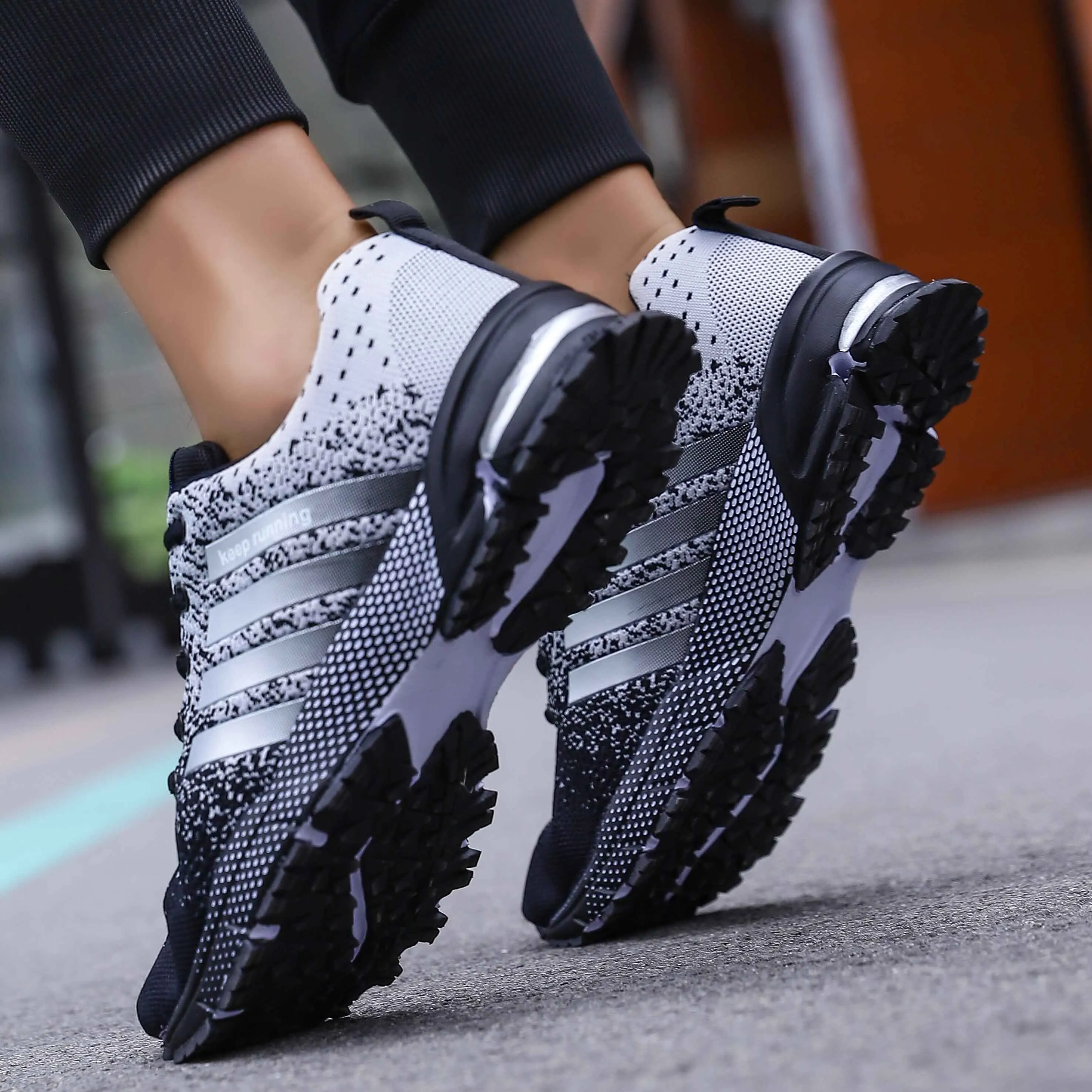 Fashion Men's Shoes Portable Breathable Running Shoes 46 Large Size Sneakers Comfortable Walking Jogging Casual Shoes 48